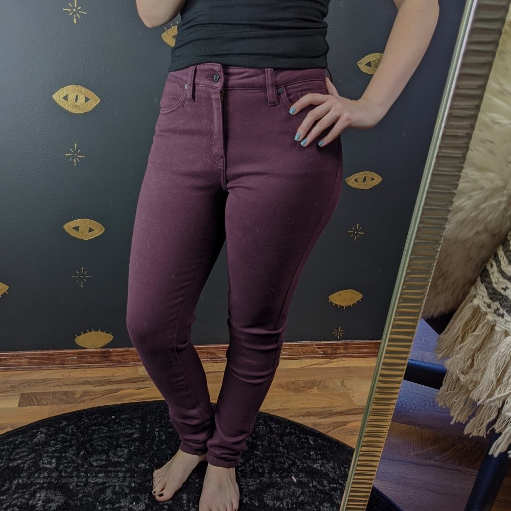 High-waist Burgundy Skinny Jeans